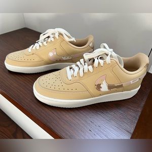 Brand New Nike Low Court Vision Sneakers - 8.5 W
